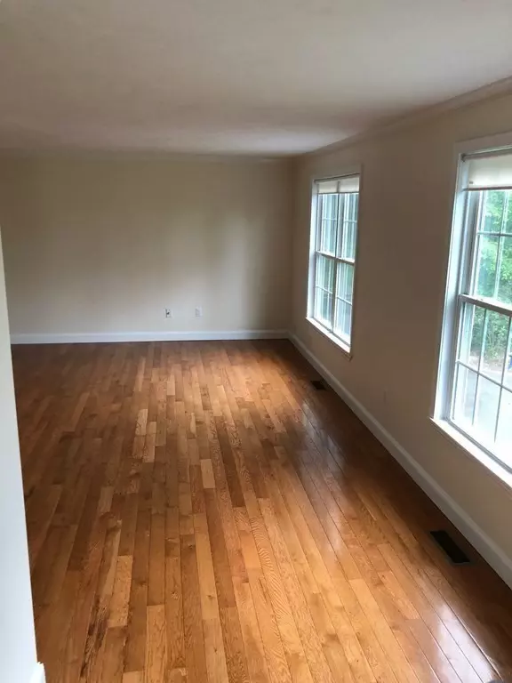 Acton, MA 01720,315 Central #B
