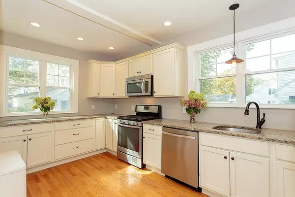 Chelmsford, MA 01824,6 Sunset Ave