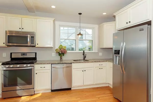 Chelmsford, MA 01824,6 Sunset Ave