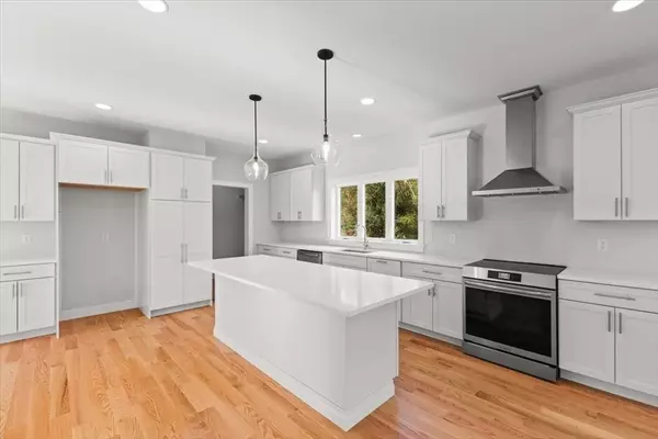 Bridgewater, MA 02324,225 Whitman St.