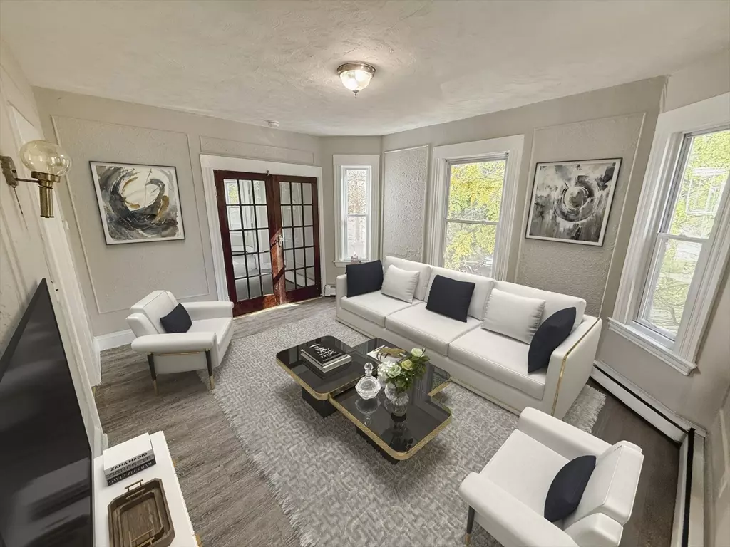 Haverhill, MA 01832,83 River St #1