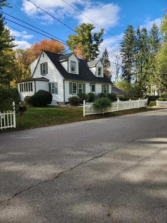 5 Whiton Place, Plaistow, NH 03865