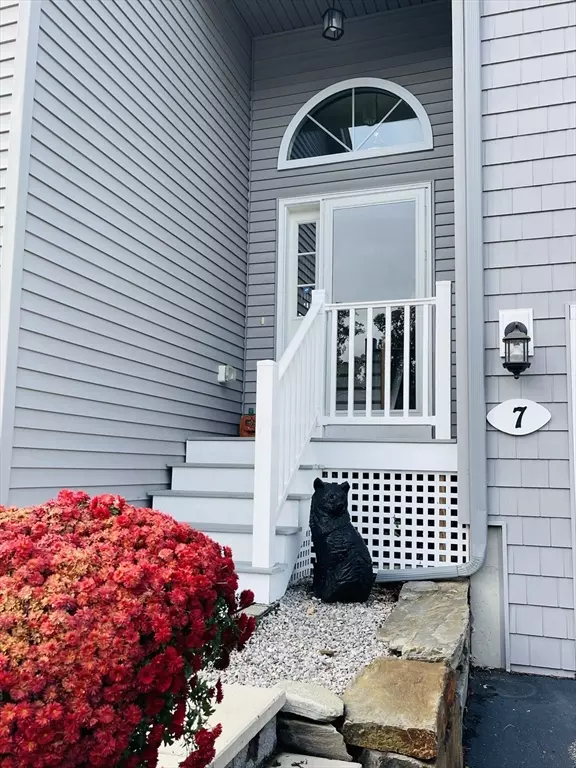 7 Stevens Court #7, Atkinson, NH 03811