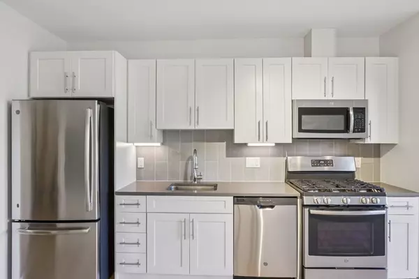 77 New #121, Cambridge, MA 02138