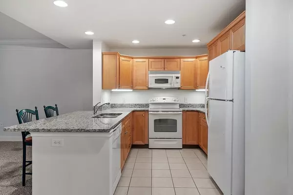 Tewksbury, MA 01876,1117 Emerald Court #1117