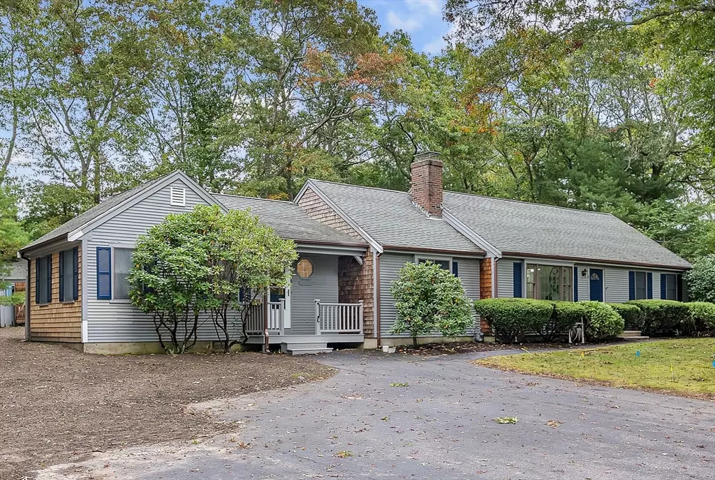 Barnstable, MA 02648,6 Black Oak Rd