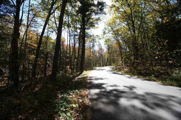 0 Town Hill Rd, Sandisfield, MA 01255