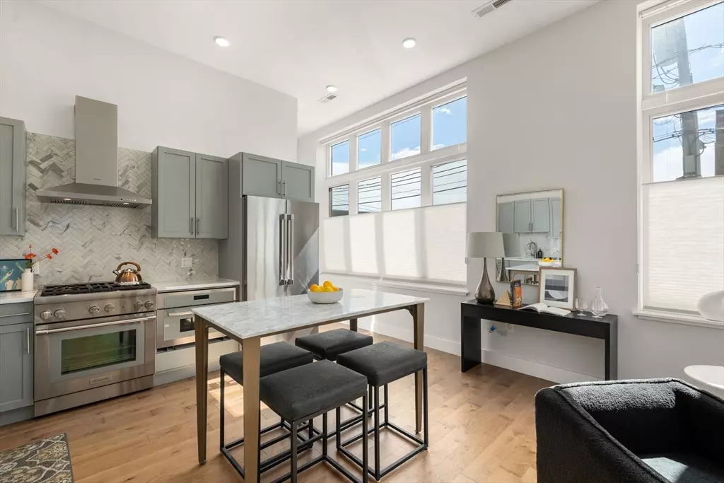 Boston, MA 02135,50 Hichborn St #101