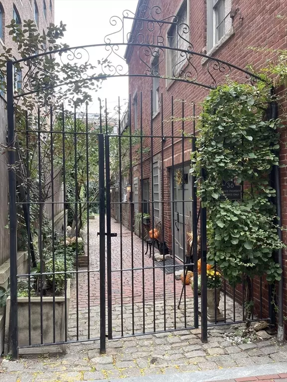 Boston, MA 02114,36 Joy Court #F1