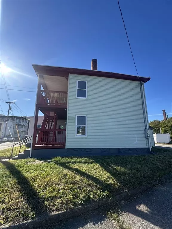 Southbridge, MA 01550,105 North Street