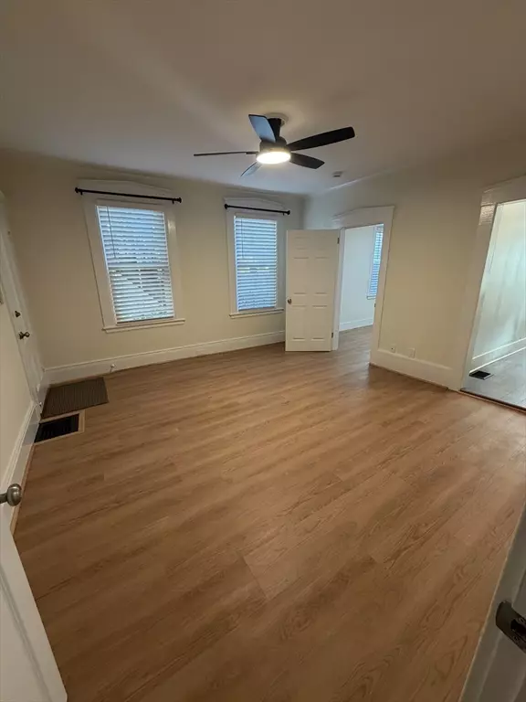 Lynn, MA 01902,37 Basset St #1B