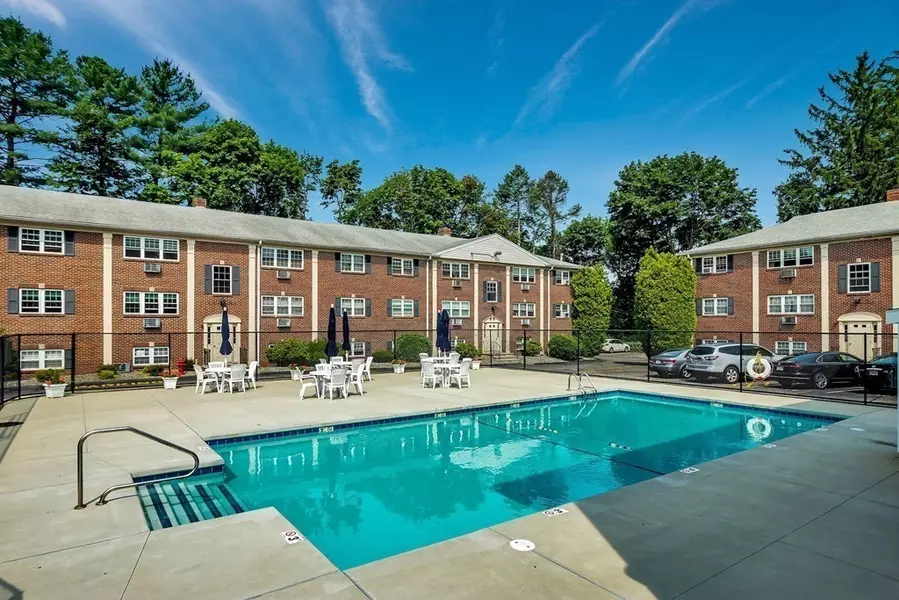 29 Arlington Road #4, Woburn, MA 01801