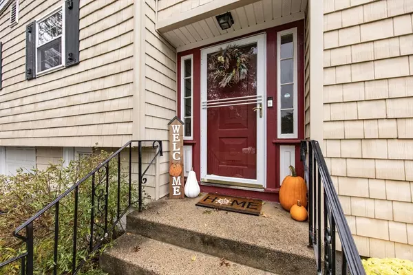 14 Foxhill Rd., Foxboro, MA 02035