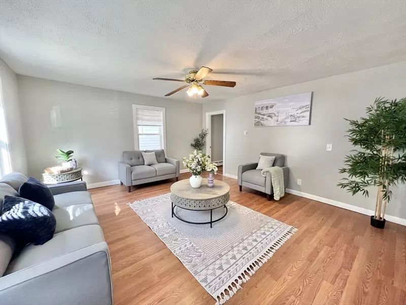 38 Hazel St, Fitchburg, MA 01420