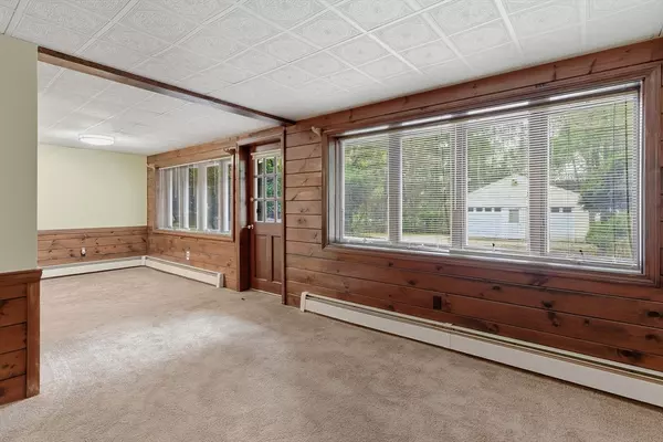 Marlborough, MA 01752,58 Walker St