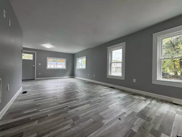 Middleboro, MA 02346,66 Forest St