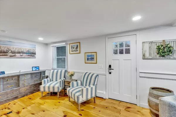 Barnstable, MA 02648,1028 Old Falmouth Rd