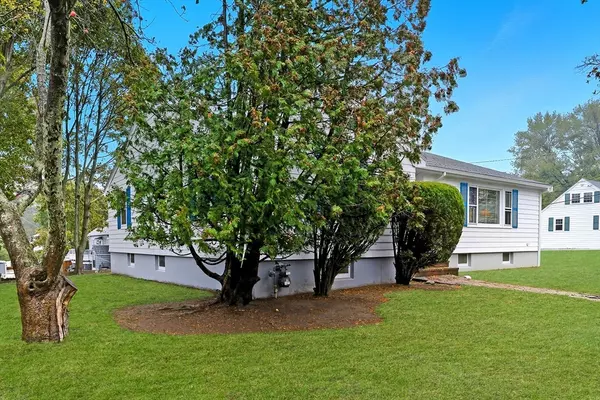 Beverly, MA 01915,24 Herrick Street Extension