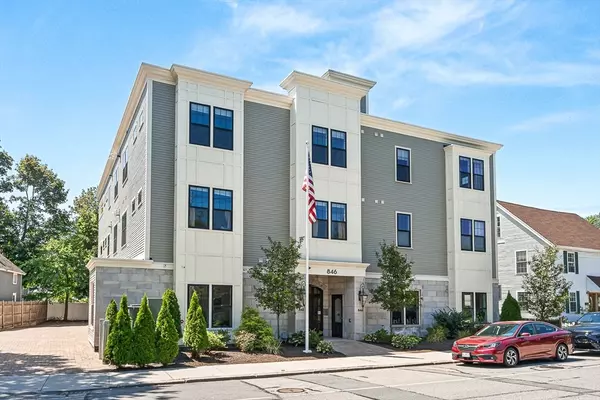 846 Main Street #4, Winchester, MA 01890