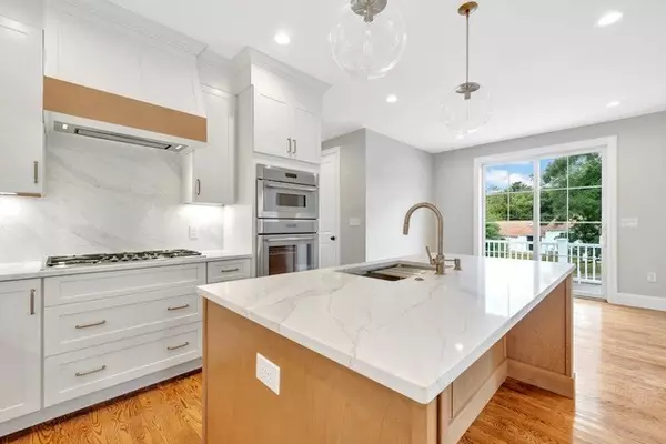 Westwood, MA 02090,360 Blue Hill Drive