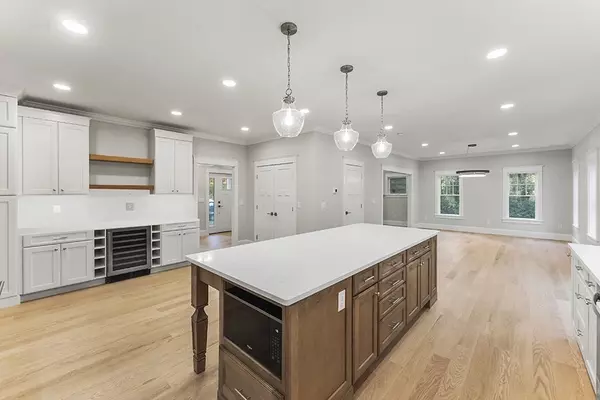 Hanover, MA 02339,62 Larchmont Ln