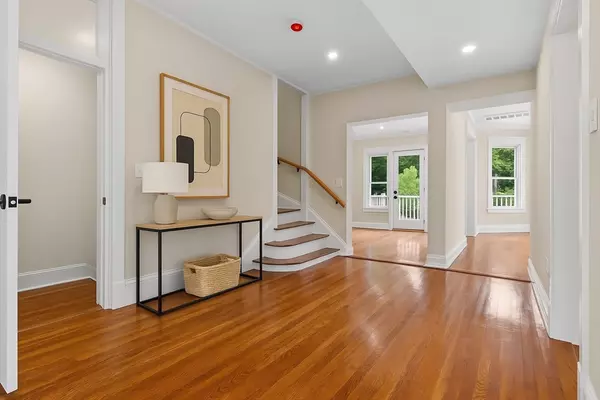 Newton, MA 02458,31 George St. #31