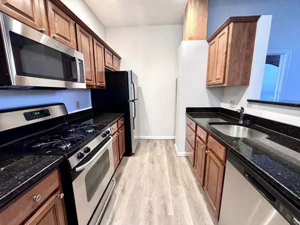 Framingham, MA 01702,4 Bishop Street #206