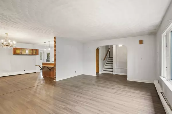 Worcester, MA 01604,145 Loxwood Street