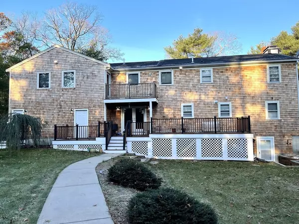 Carver, MA 02330,6 Susan Circle