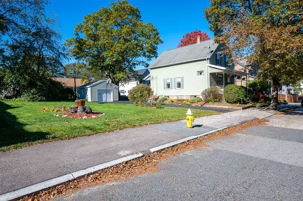 Worcester, MA 01604,22 Anderson Ave