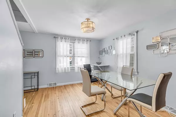 Springfield, MA 01109,321 Rosewell Street
