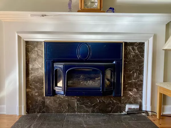 Holden, MA 01520,189 Holden St