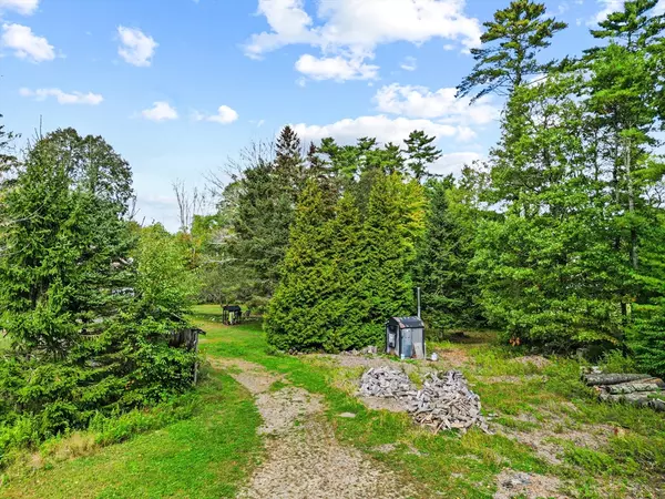 Dartmouth, MA 02714,595B Quanapoag