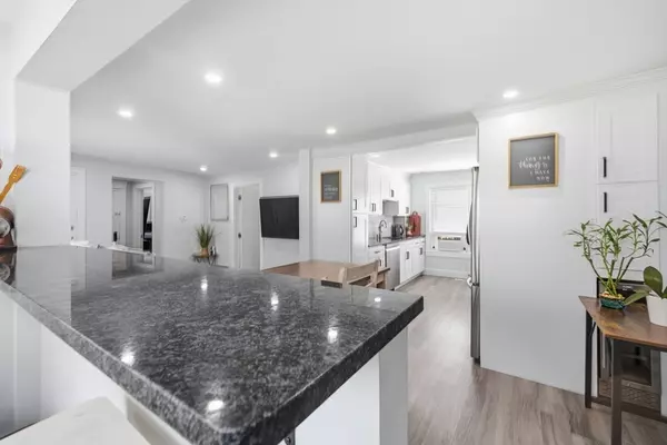 Dracut, MA 01826,23 Griggs St