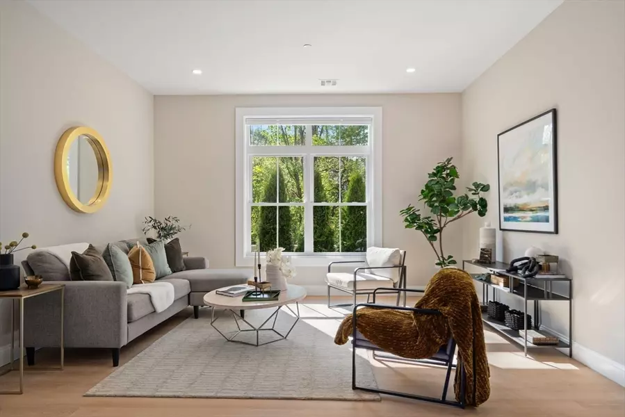 7 Cross St #U102, Wilmington, MA 01887