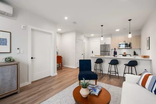 Winthrop, MA 02152,10 Somerset #201