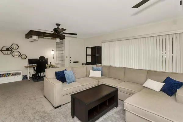 Chicopee, MA 01022,10 Greenwood Terrace #10
