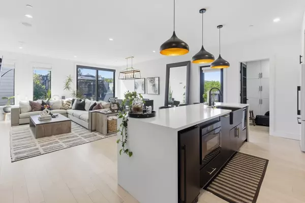 Boston, MA 02128,347 Maverick St #9