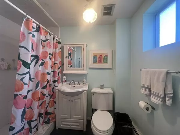 Medford, MA 02155,27 Holton #1