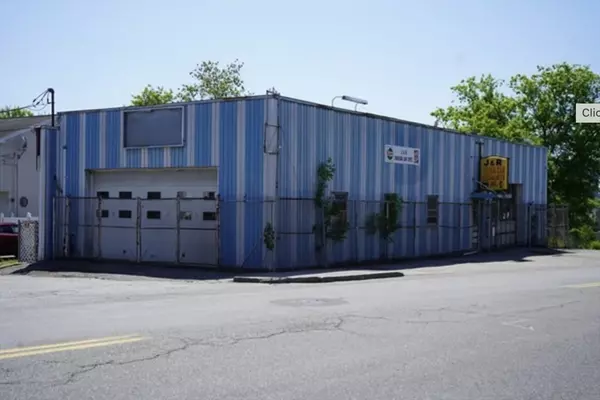 429 Riverside Street, Lowell, MA 01854