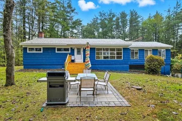 780 Old Plymouth St, Halifax, MA 02338