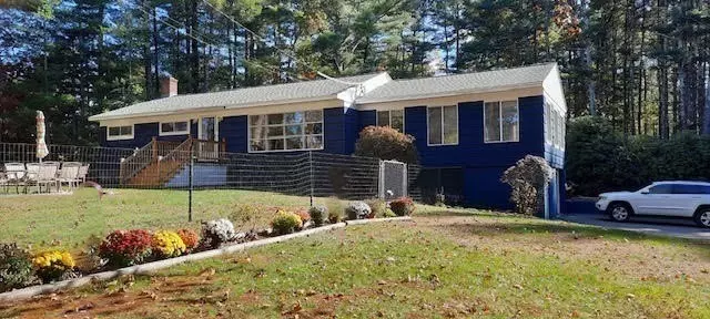 780 Old Plymouth St, Halifax, MA 02338