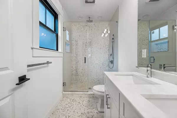 Boston, MA 02128,229 E Eagle St #2