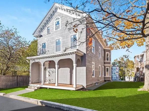 42 William St, Worcester, MA 01609