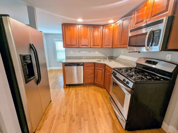 19 Railroad St #C2, Acton, MA 01720