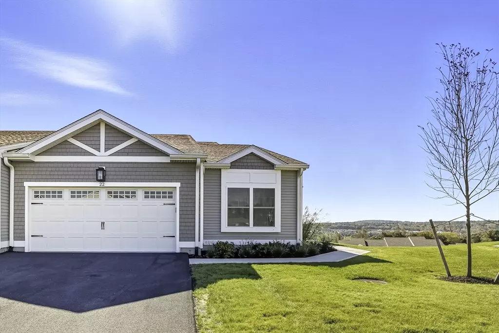 Millbury, MA 01527,22 Horizon Dr #22