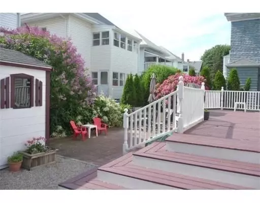 Medford, MA 02155,25 Saint Clements Street #1