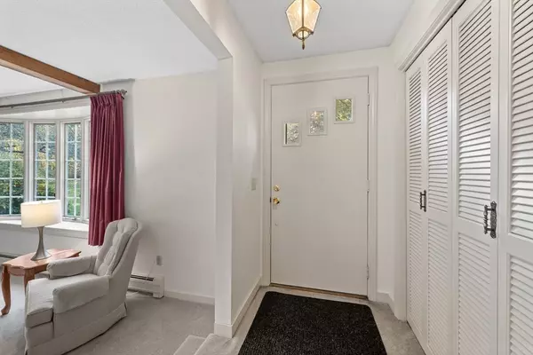 Boylston, MA 01505,55 Warren St
