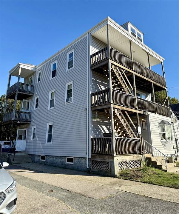 643 Rathbun #3, Blackstone, MA 01504