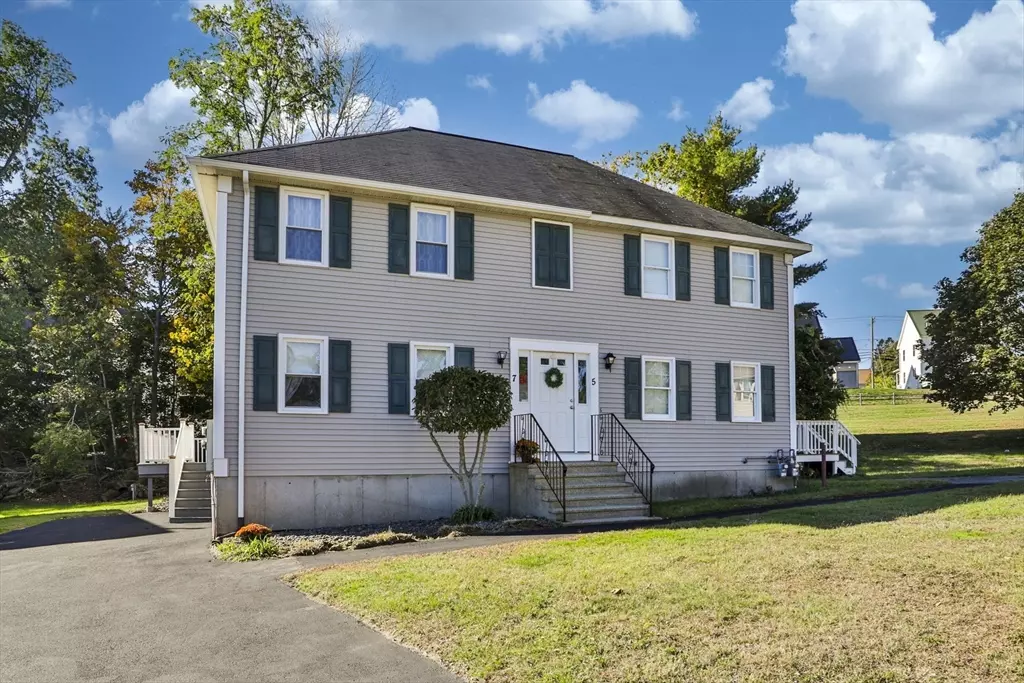 Haverhill, MA 01832,7 Greenhill Farm Road #7